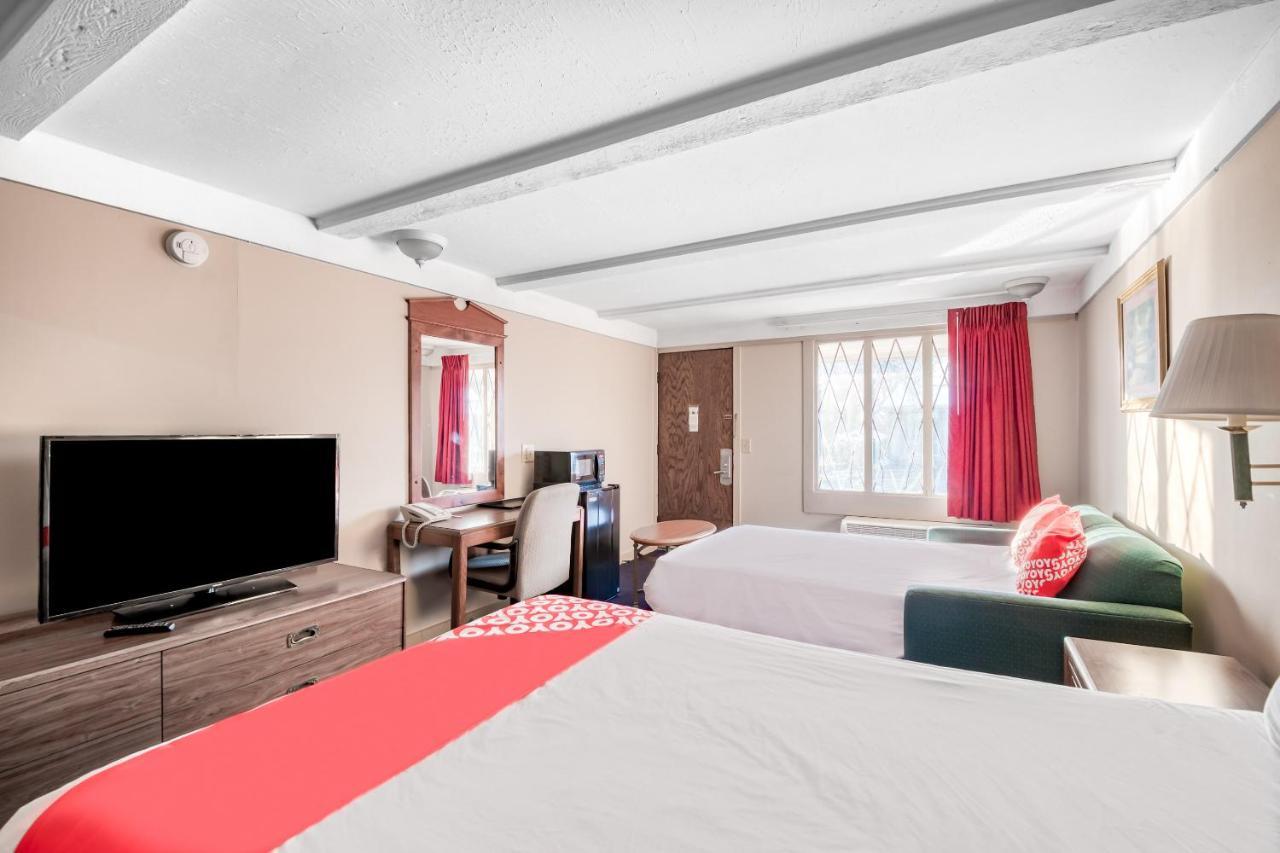 Oyo Hotel Wadsworth Oh I-76 Ngoại thất bức ảnh