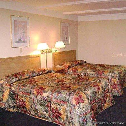 Oyo Hotel Wadsworth Oh I-76 Phòng bức ảnh
