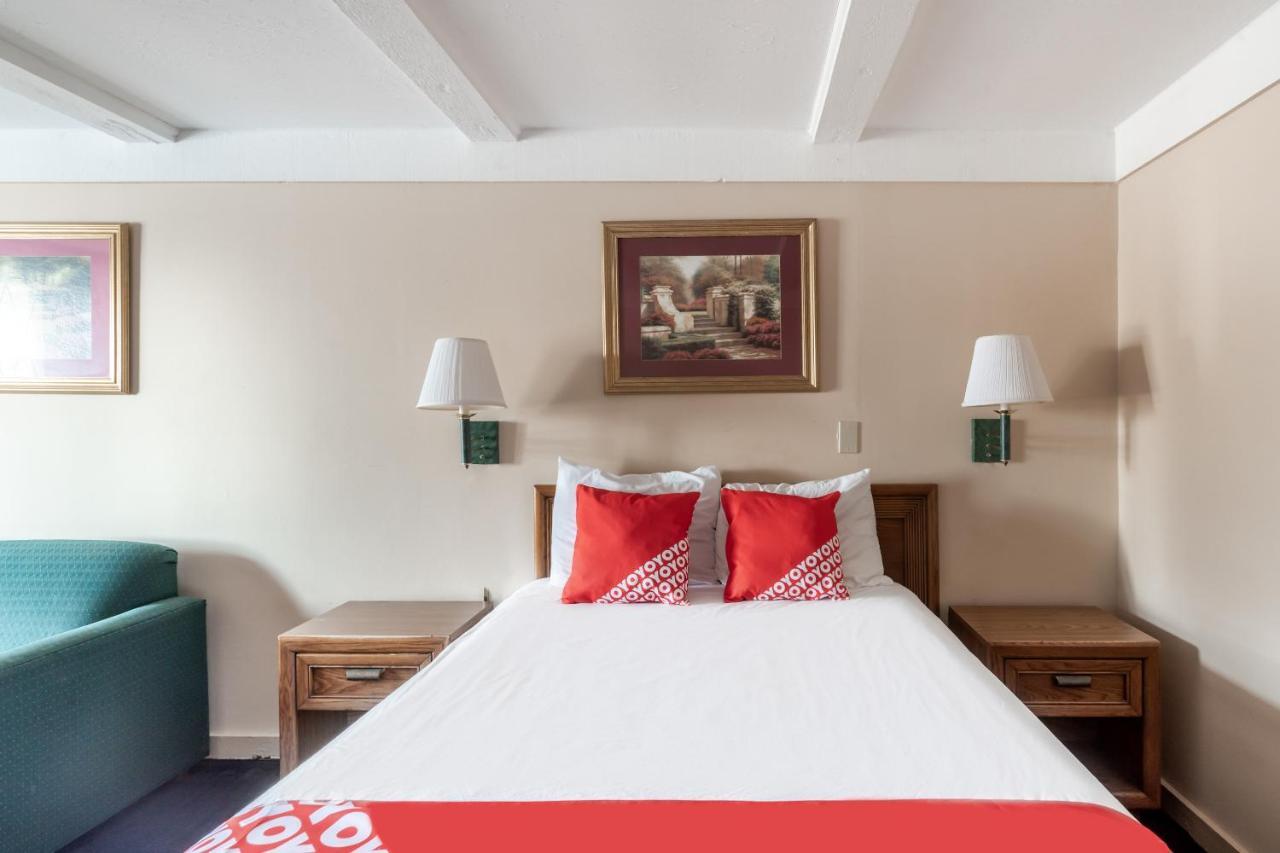Oyo Hotel Wadsworth Oh I-76 Ngoại thất bức ảnh